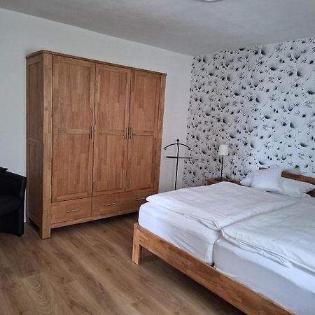 Ferienwohnungen Eifelblick Lutzerath Kültér fotó